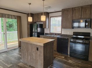 144 Apollo Ave #144, Flushing, MI 48433