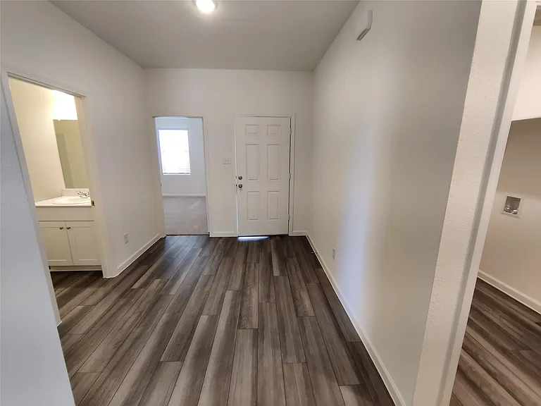 10356 Holycross Ln — Photo 12