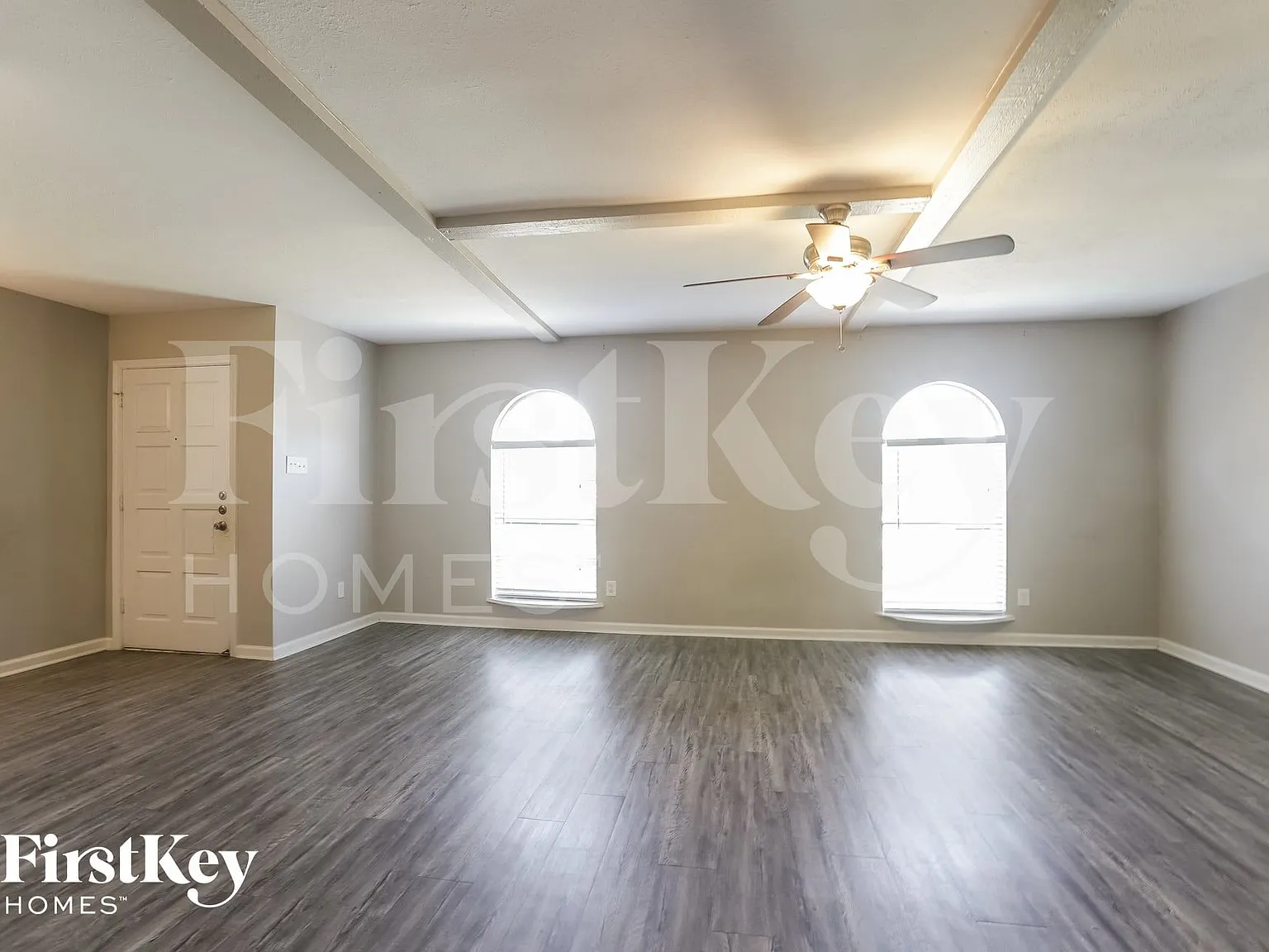 3 bed, 2.0 bath, 1451 sqft, $1,915 — Photo 3