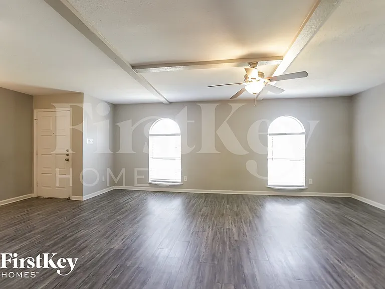 24011 Reagon Canyon Dr — Photo 3