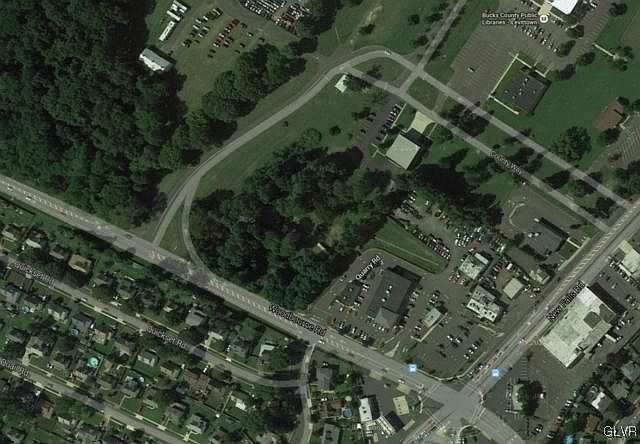 2nd image of 4220 Woodbourne Rd