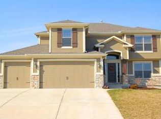 8504 NE 102nd St, Kansas City, MO 64157
