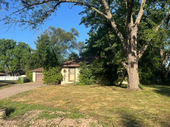 11880 Juniper St NW, Coon Rapids, MN 55448