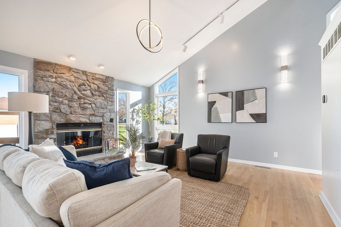 next background image