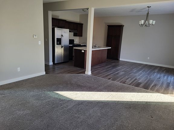 5th image of 4686 N Shooks Ct