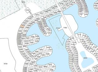 27 W Lago Loop Rd, Port O Connor, TX 77982