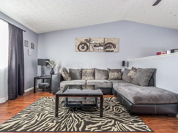 3rd image of 226 W Columbus St