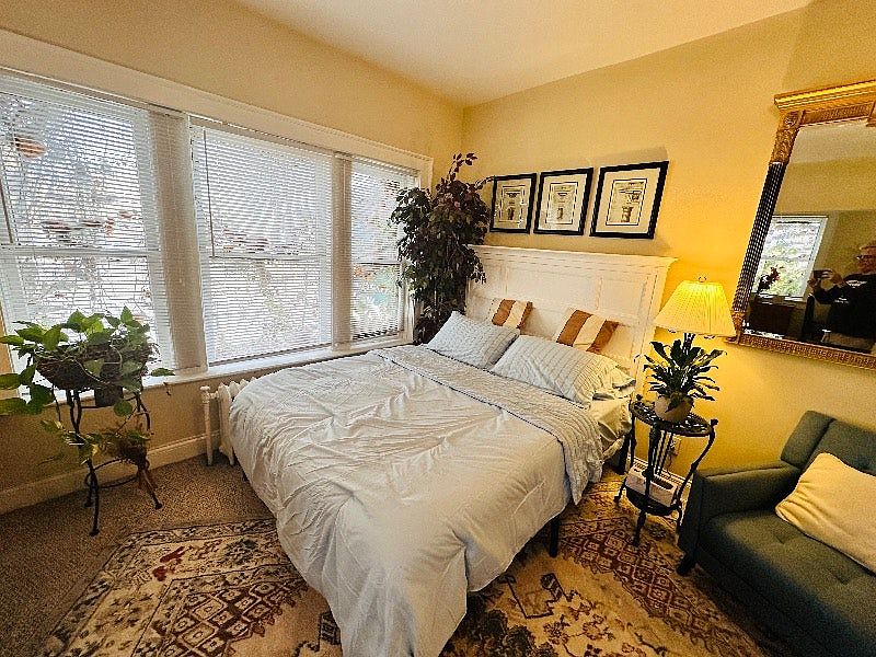 1st image of 1244 N Illinois St APT 104