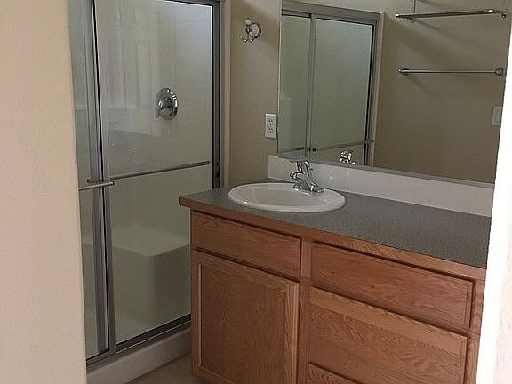 3rd image of 4856 Bend Dr NE