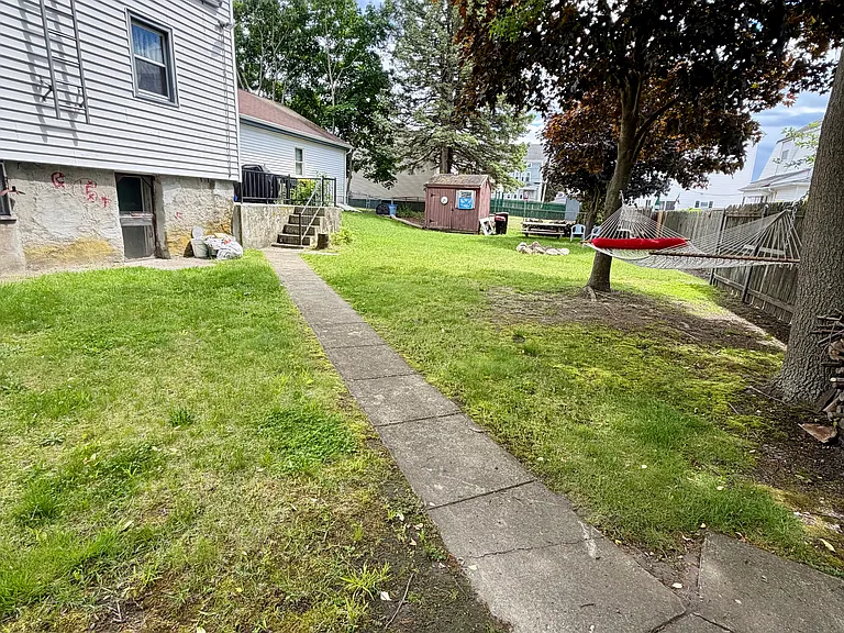 127 Brown St #3 — Photo 13
