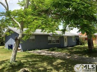4677 New Haven Dr, Fort Myers, FL 33908