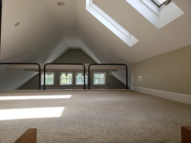 725 E Saint Clair St #5 — Photo 22