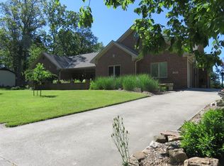 150 W Beech Dr, Decatur, IN 46733