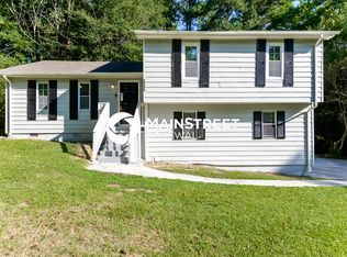 3080 Chippewa Dr, Rex, GA 30273