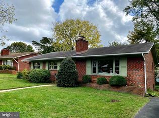 6610 25th St N, Arlington, VA 22213