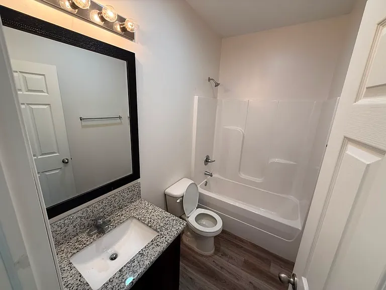 5617 N Lycee Ct — Photo 6