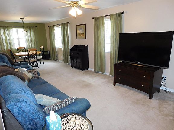 3rd image of 8504 Donna Ln