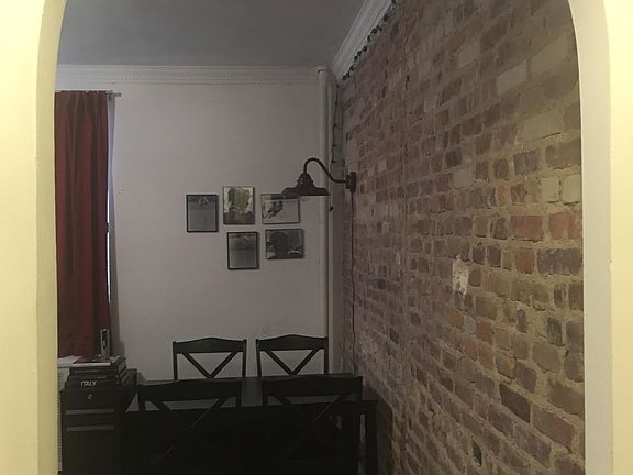 4th image of 102 W 79th St APT 4A