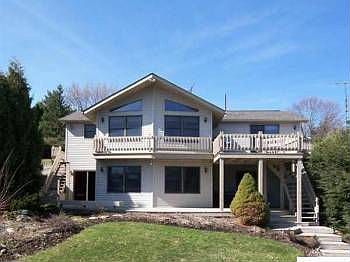 1st image of 381 Lakeview Heights Dr