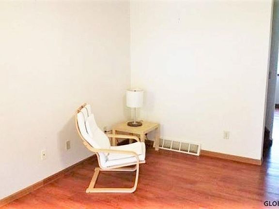 4th image of 26 Ponderosa Dr