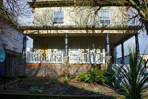 2323 NW Marshall St #1 Photo 1