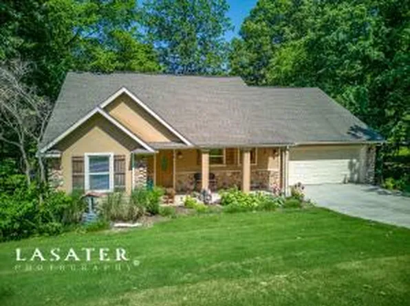 725 Deerfield Dr, Harrison, AR 72601