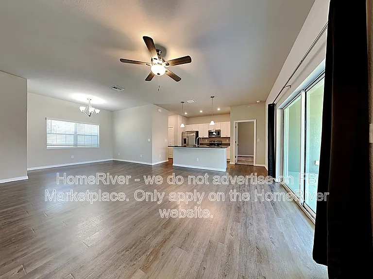 14051 Slichter Ave — Photo 6