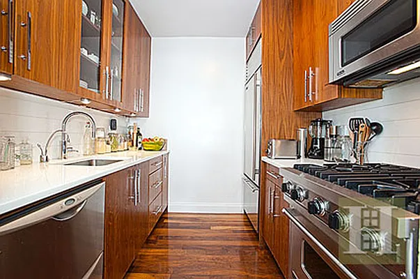 Sold by Halstead Real Estate | media 10