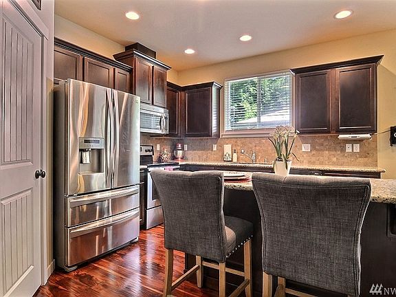 4th image of 3723 67th Avenue Ct NW