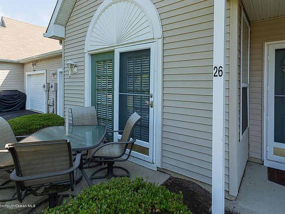 4th image of 26 Sunnybrook Ln #100A