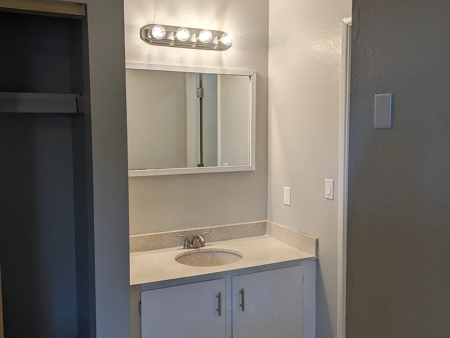 1 bed, 550 sqft, $945 — Photo 4