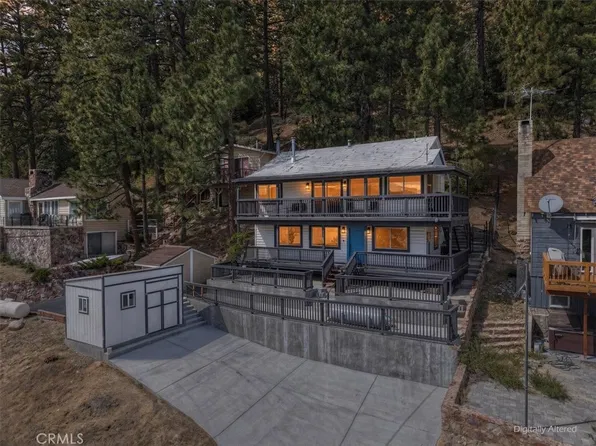 38692 N Shore Dr, Fawnskin, CA 92333
