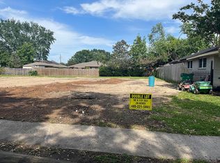 1339 Rose Garden Dr, Metairie, LA 70005