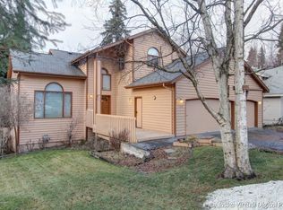 7212 Hunter Cir, Anchorage, AK 99502