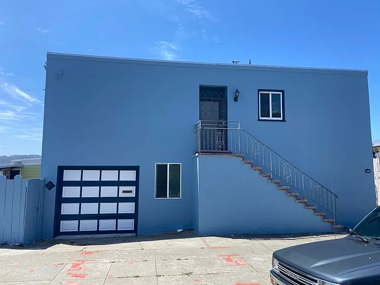 1395 Oakdale Ave — Photo 2
