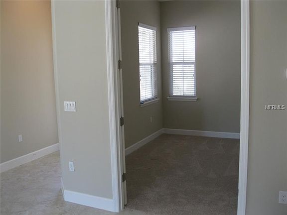 5th image of 316 Locksley Ct