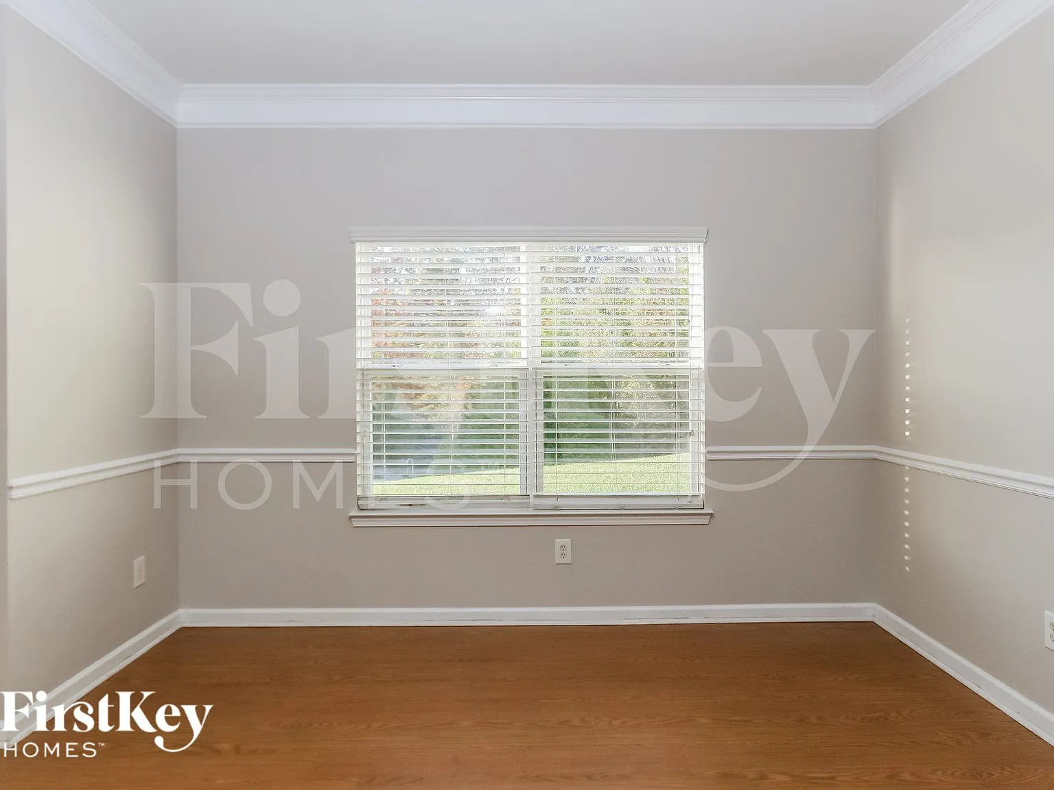 3 bed, 2.5 bath, 2498 sqft, $2,430 — Photo 4