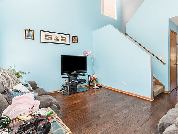 2nd image of 5813 Lake Pointe Dr