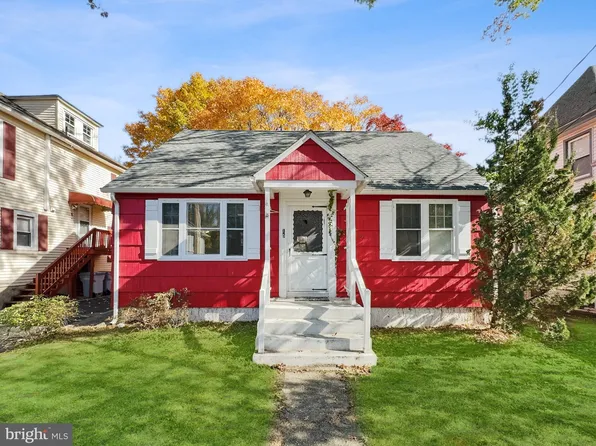 15 Arcadia Pl, Vineland, NJ 08360