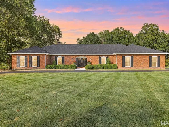 11 Rolling Rock Ln, Saint Louis, MO 63124