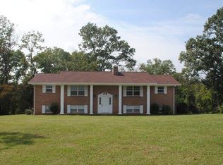 6437 Snow Hill Rd, Ooltewah, TN 37363