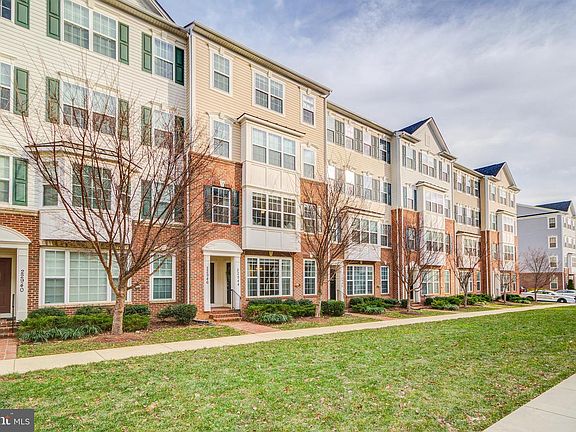 3rd image of 22944 Spicebush Dr #1381