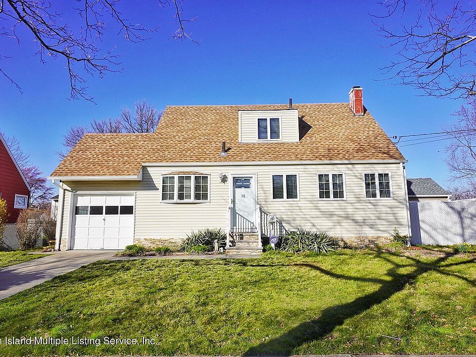 1st image of 391 Preston Ave