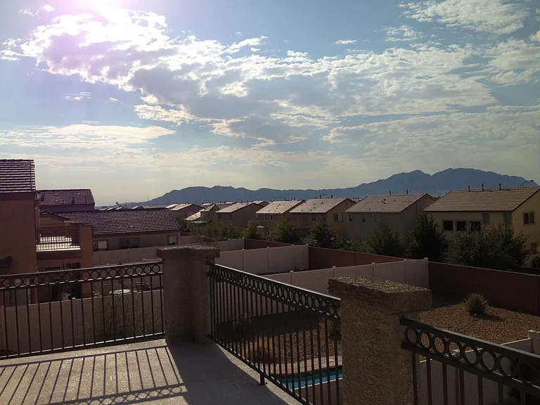 3621 Remington Grove Ave — Photo 10