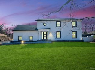 118 Ryder Avenue, Dix Hills, NY 11746