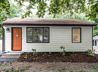 1247 E 37th Ct, Des Moines, IA 50317
