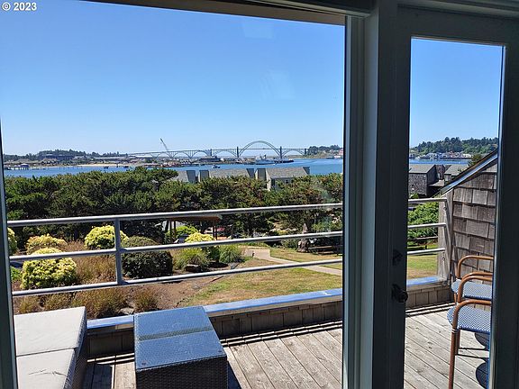 2nd image of 1000 SE Bay Blvd #423