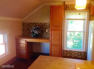 5957 1/2 Chicago Rd, Warren, MI 48092