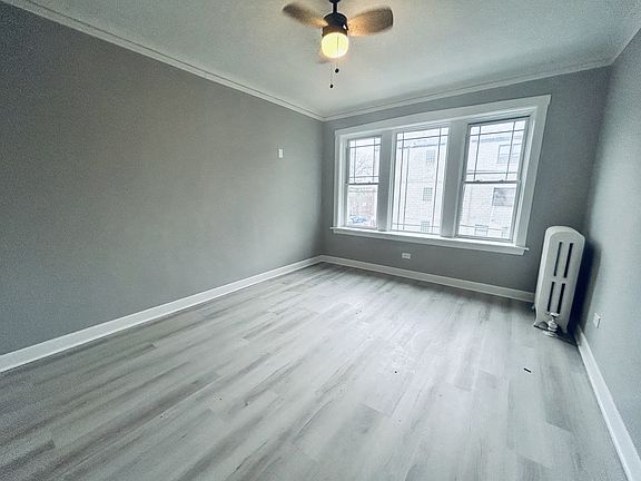 4th image of 5005 N Harding Ave #5011-3