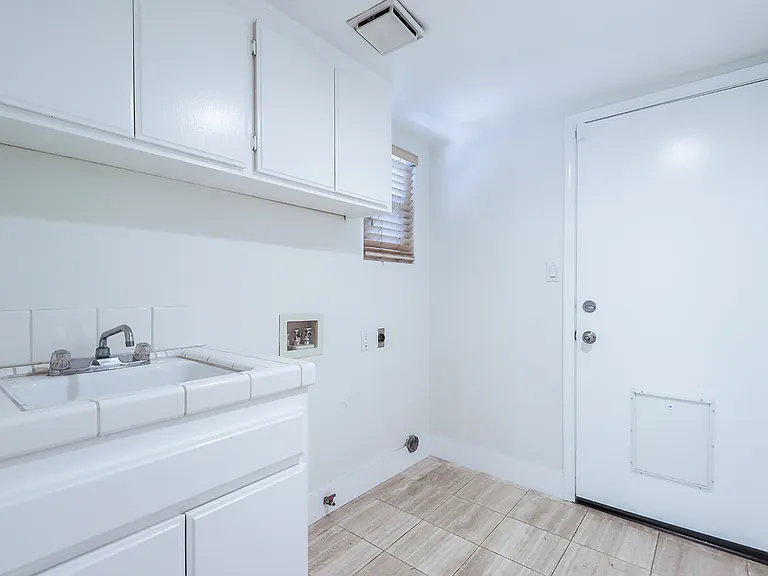 5618 Silver Valley Ave — Photo 30